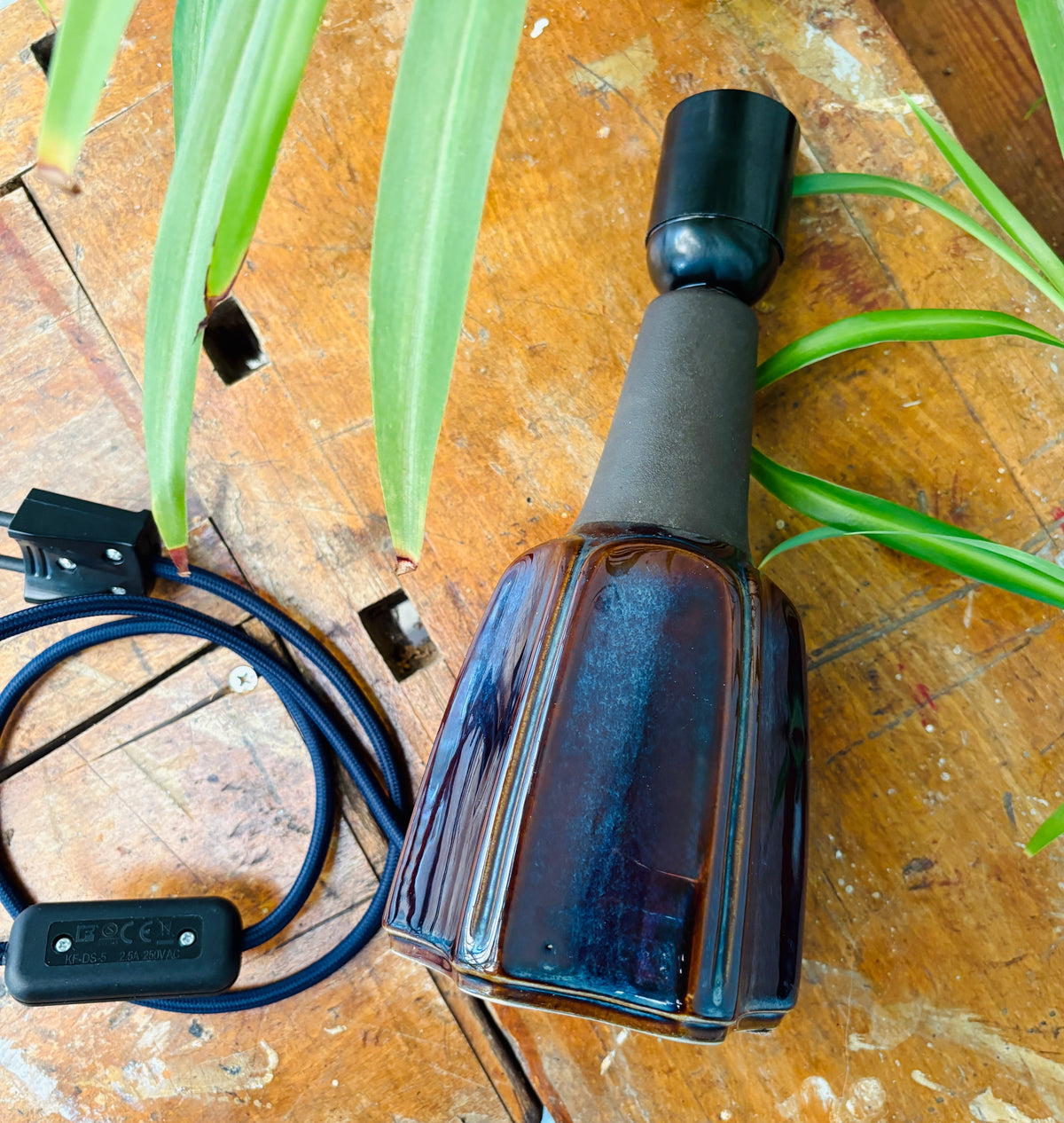 Søholm stentøjsbordlampe model 1031