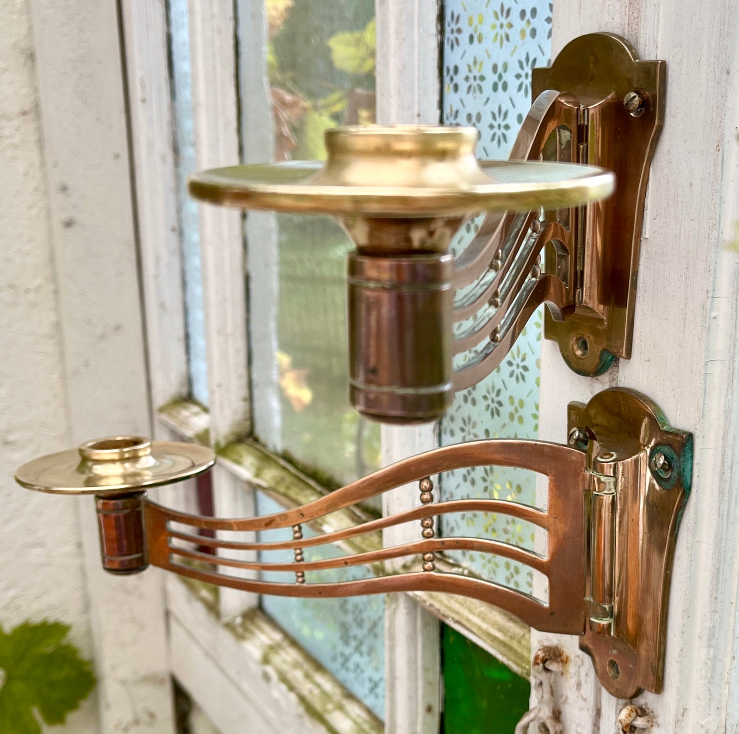 Par Art Nouveau messing væglysestager