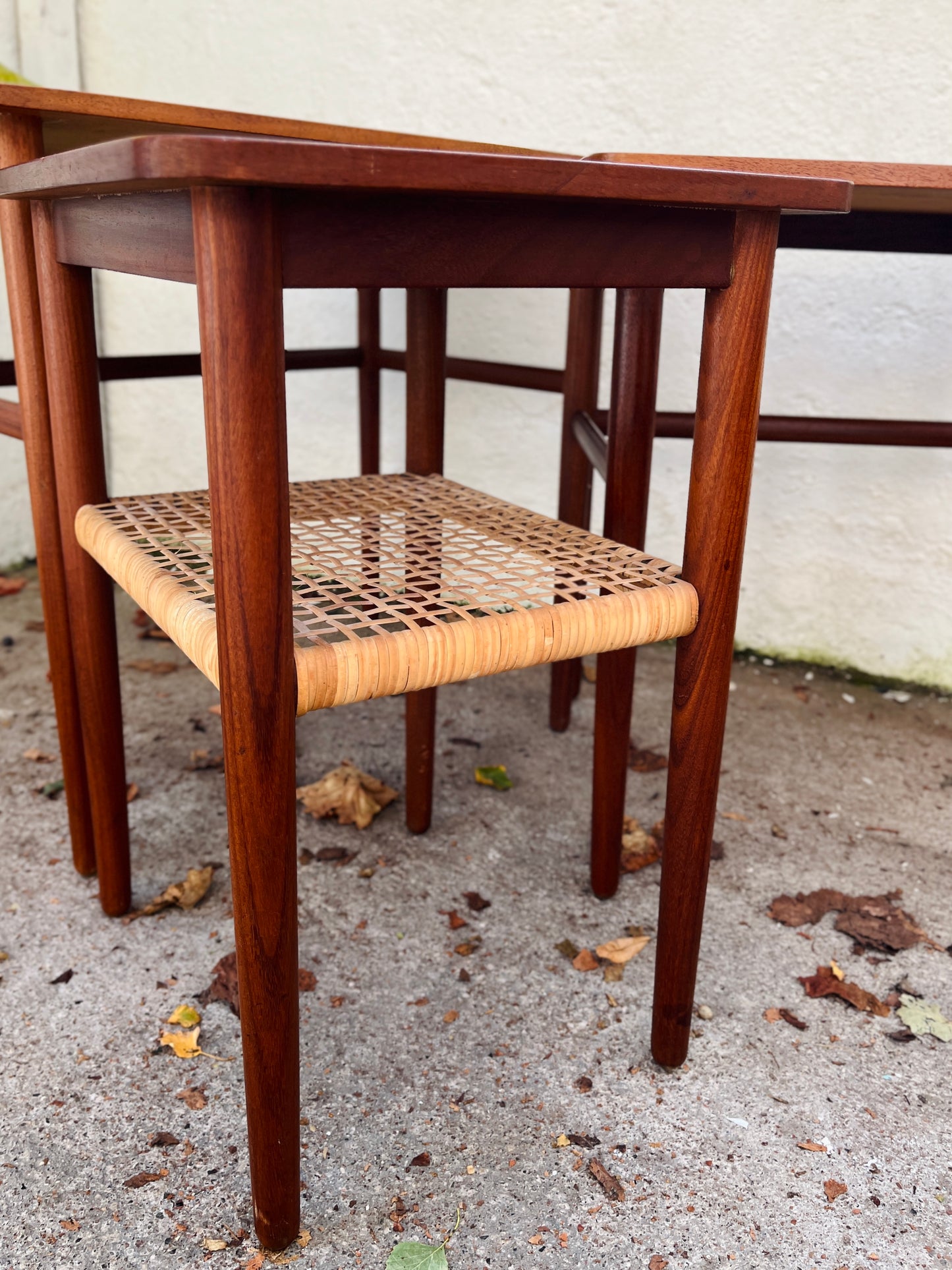 Sæt på tre indskudsborde i teak, dansk design fra 1960’erne
