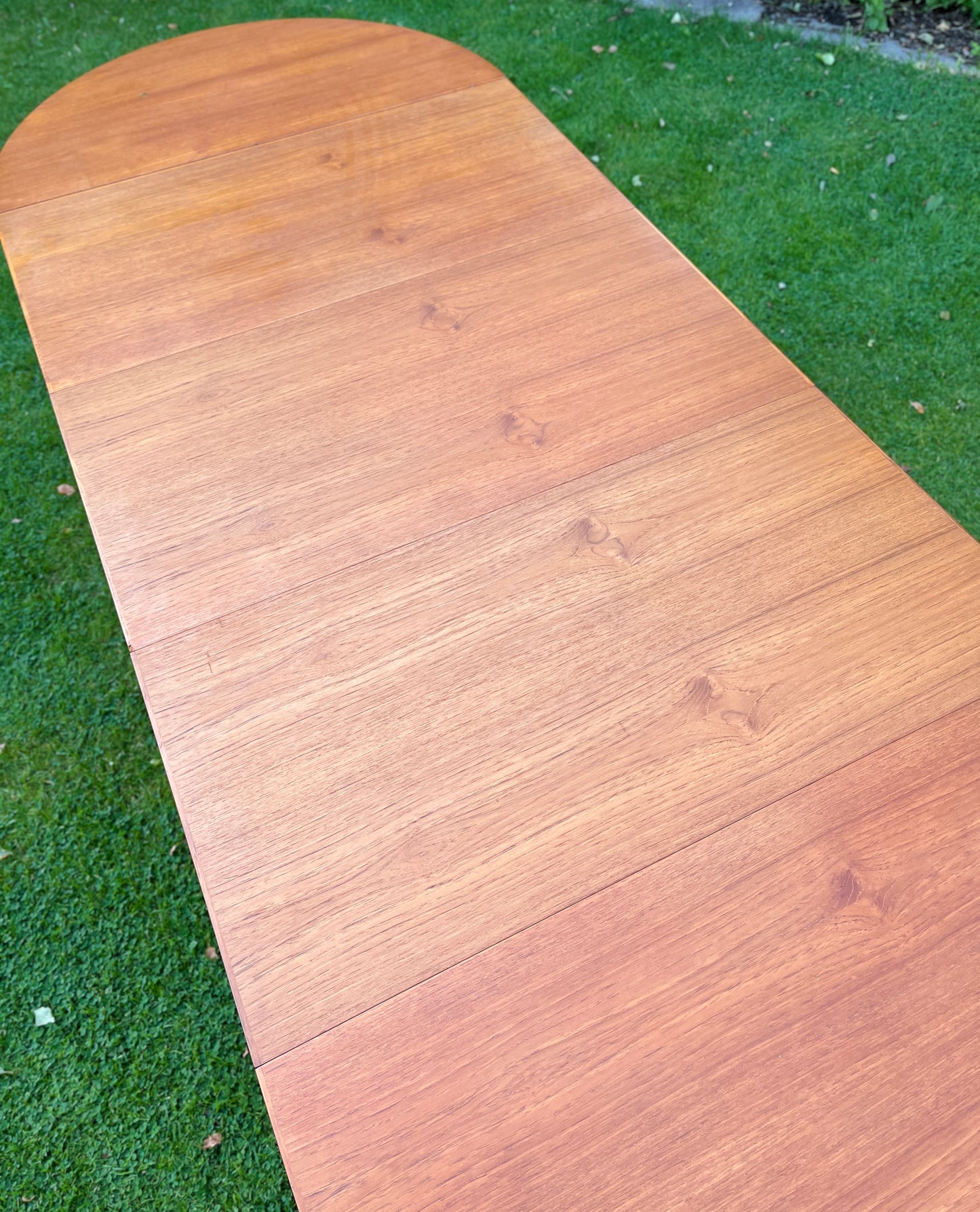 Spisebord i teak
