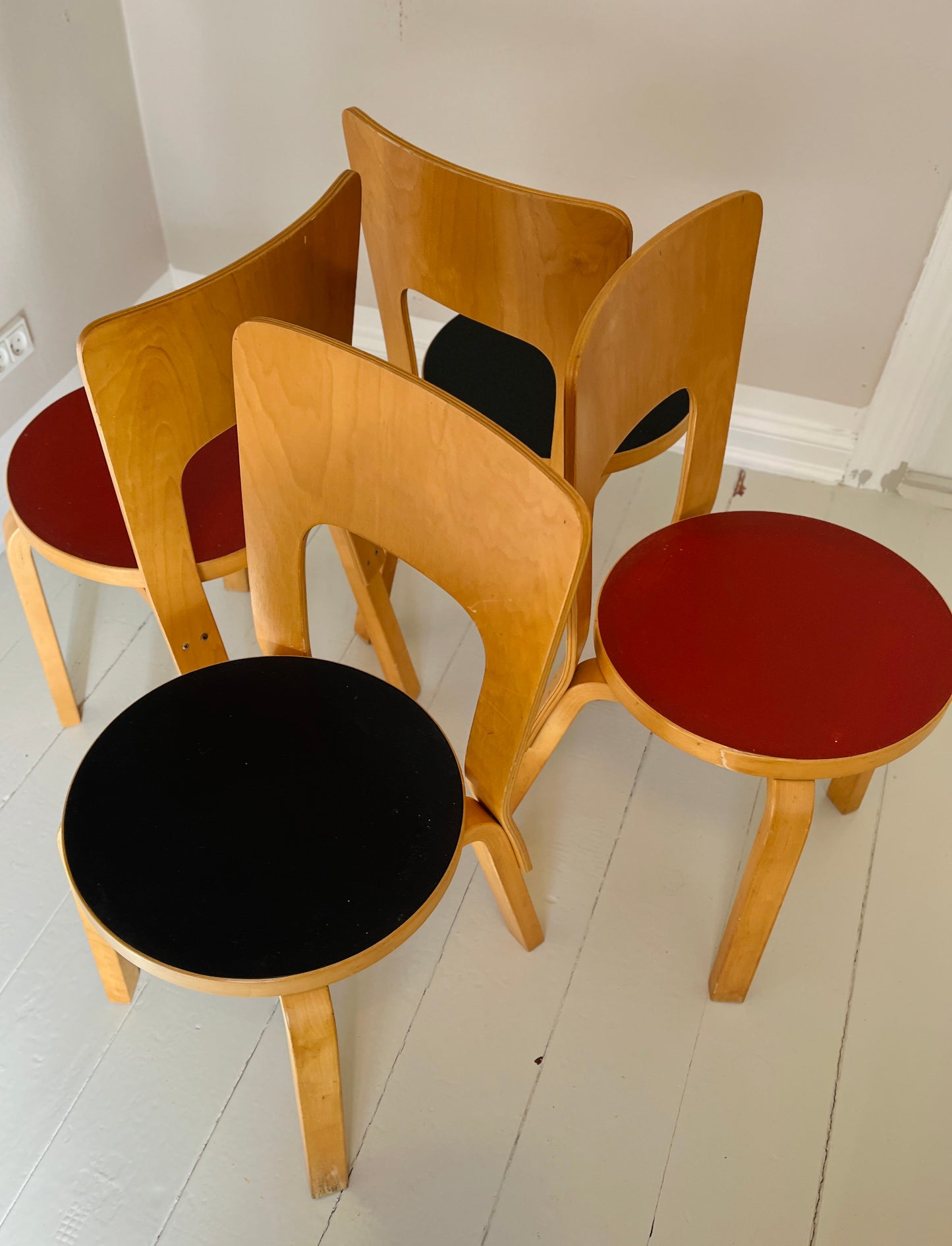 Alvar Aalto stole model 66 – Artek