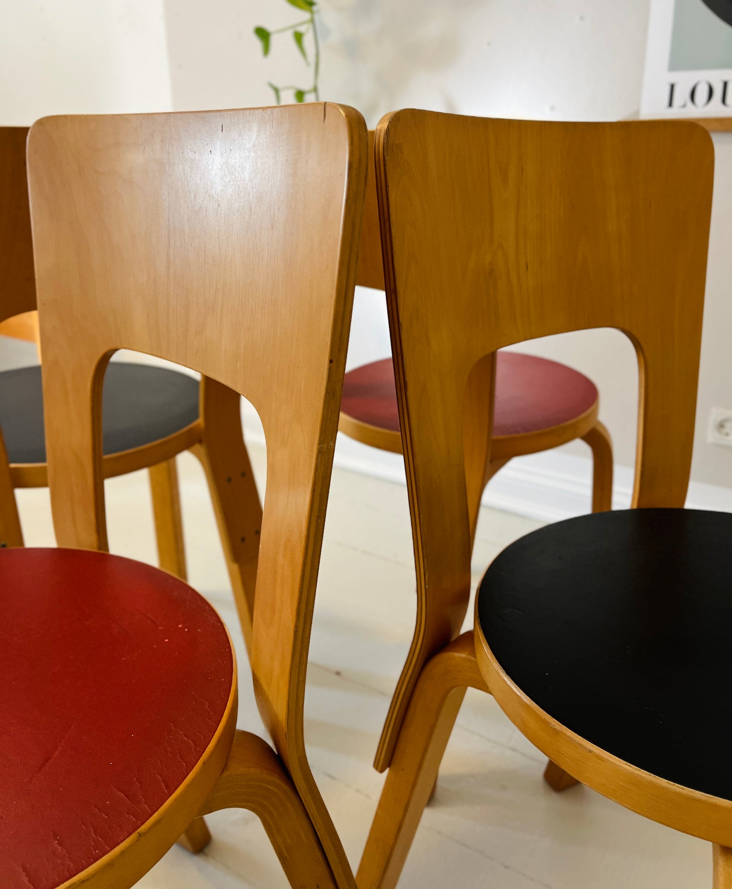 Alvar Aalto stole model 66 – Artek