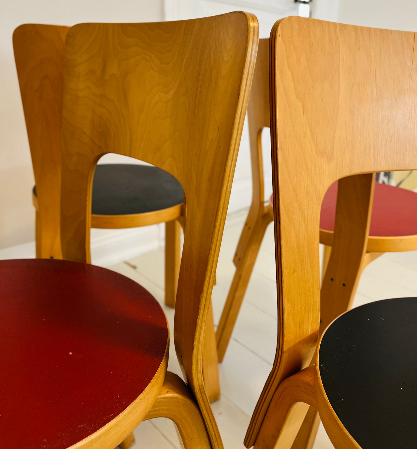 Alvar Aalto stole model 66 – Artek
