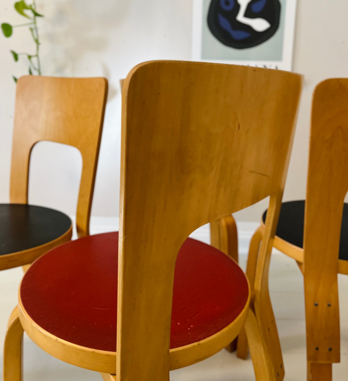 Alvar Aalto stole model 66 – Artek