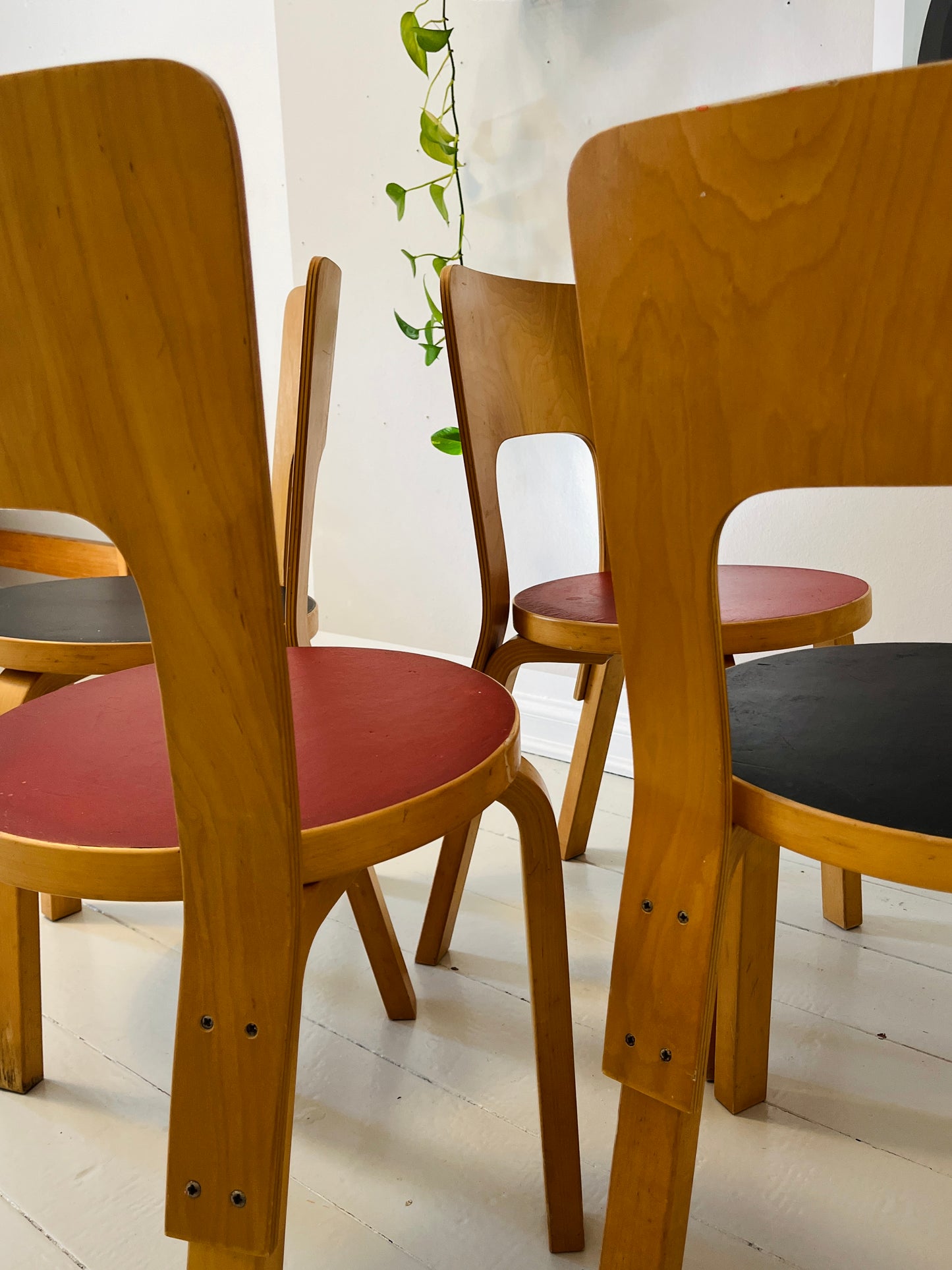 Alvar Aalto stole model 66 – Artek