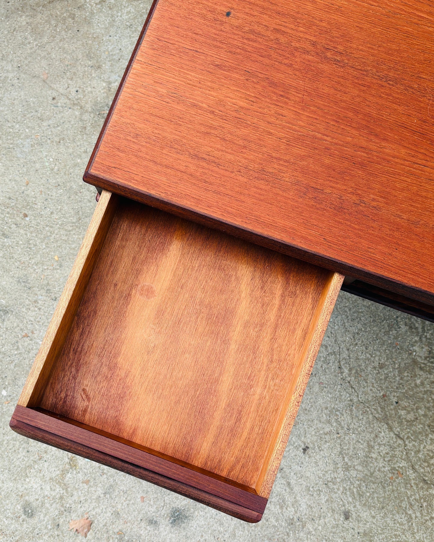 Dyrlund sofabord i teak