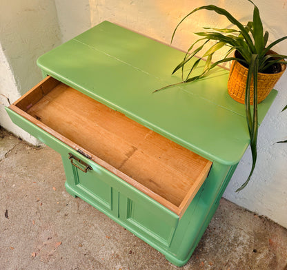 Vintage cabinet