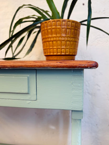 Table with two drawers