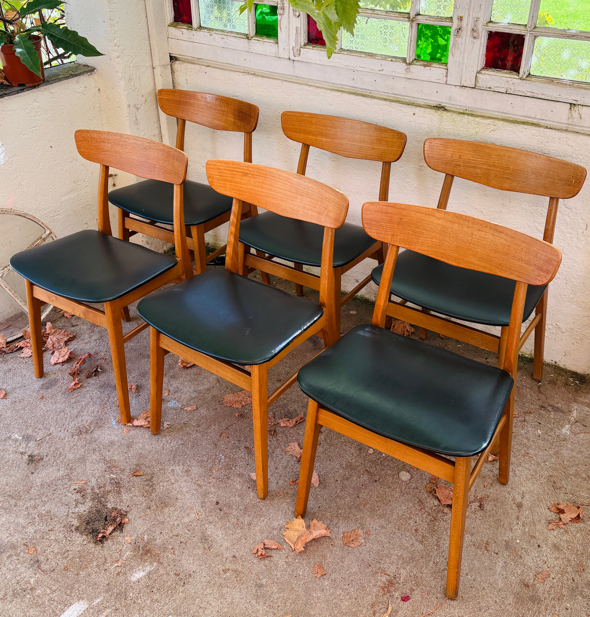MOSBØL spisebordsstole – 6 stk.