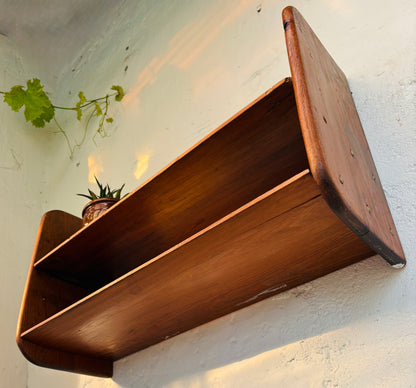 Wall-mounted shelf