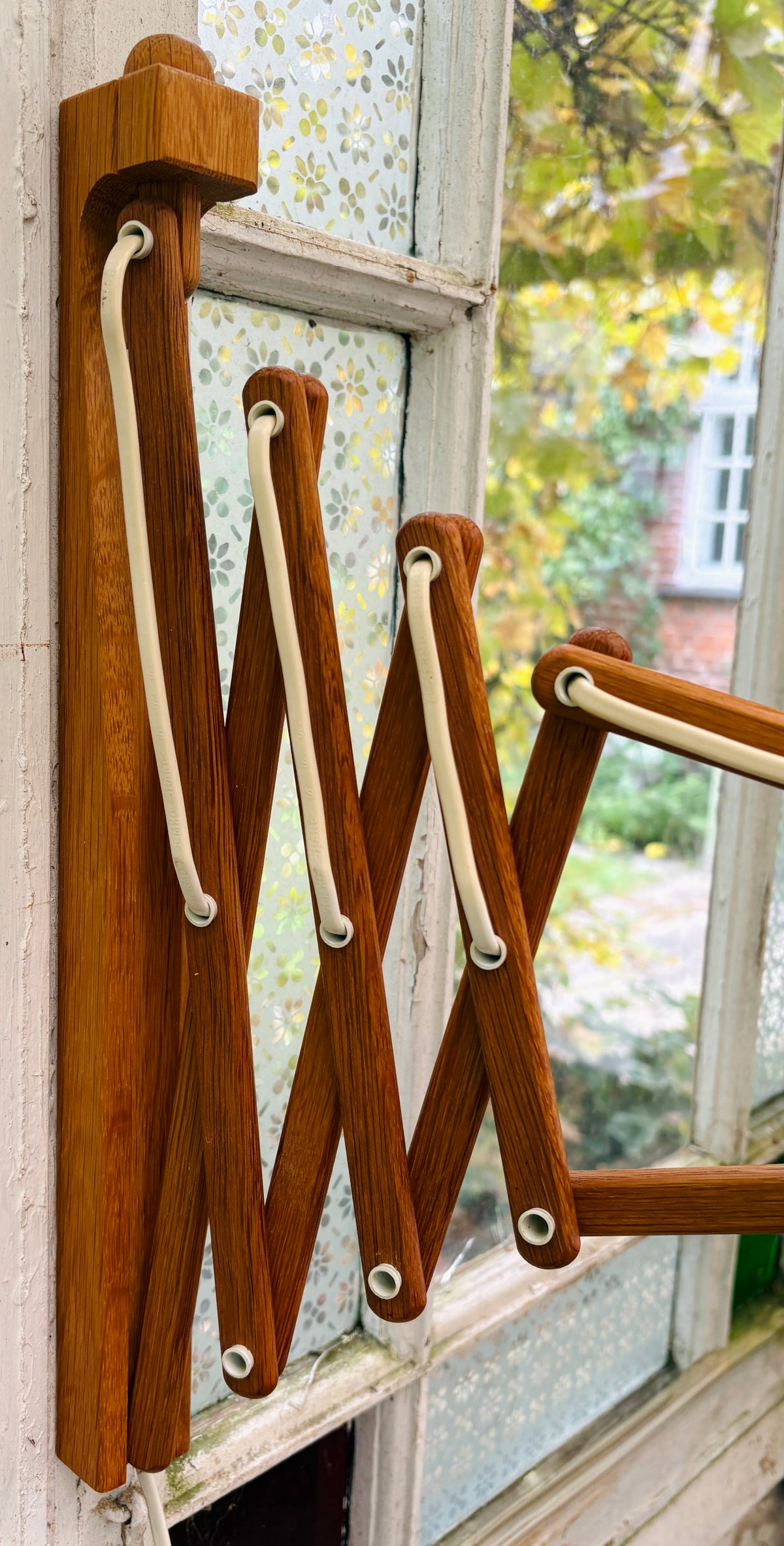 LE KLINT scissor lamp Model 332/34 in oak – WITHOUT shade
