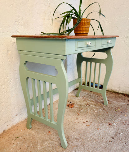 Table with two drawers