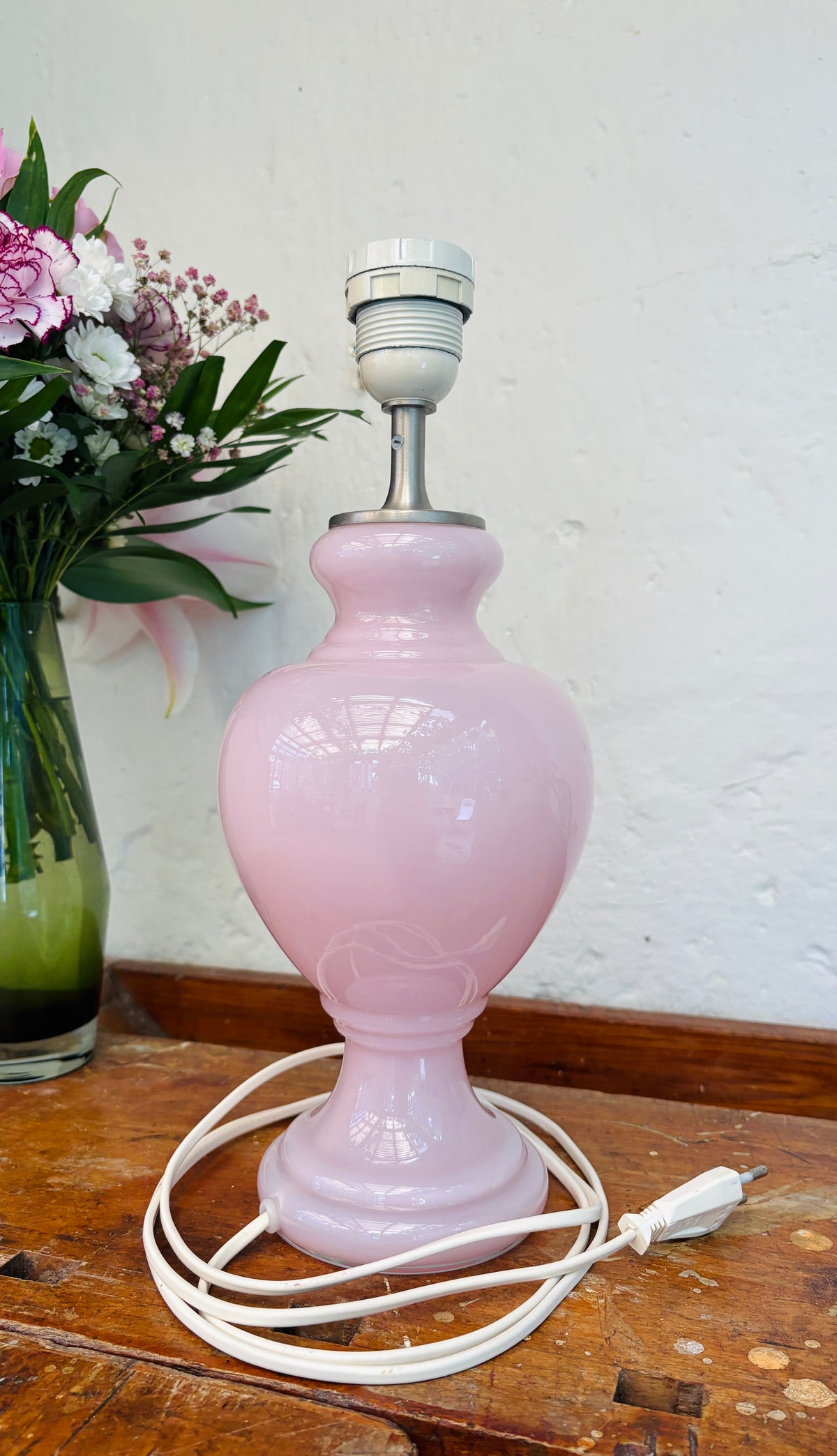Holmegaard Florence table lamp in rose opal glass