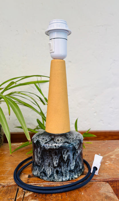 P. M. Keramik bordlampe i keramik