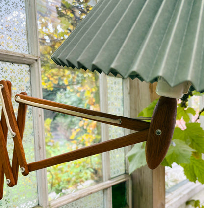 LE KLINT scissor lamp Model 332/34 in oak – WITHOUT shade