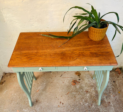 Table with two drawers
