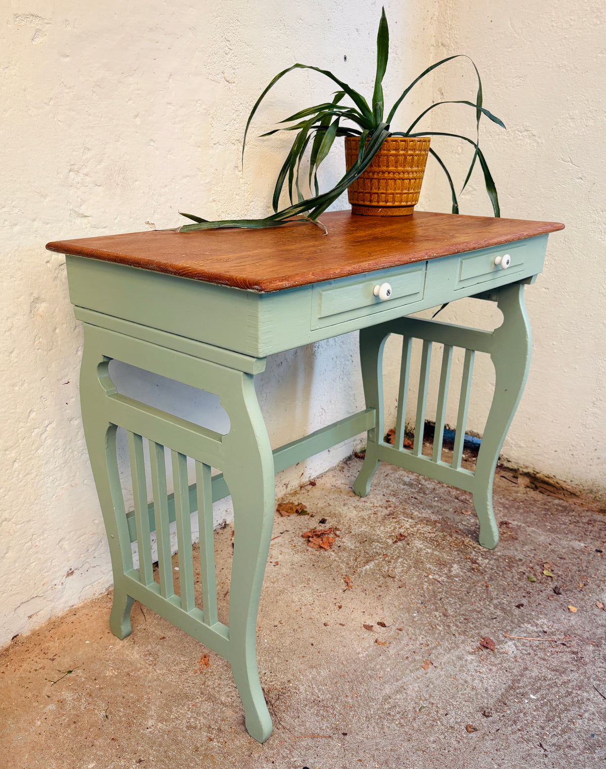 Table with two drawers