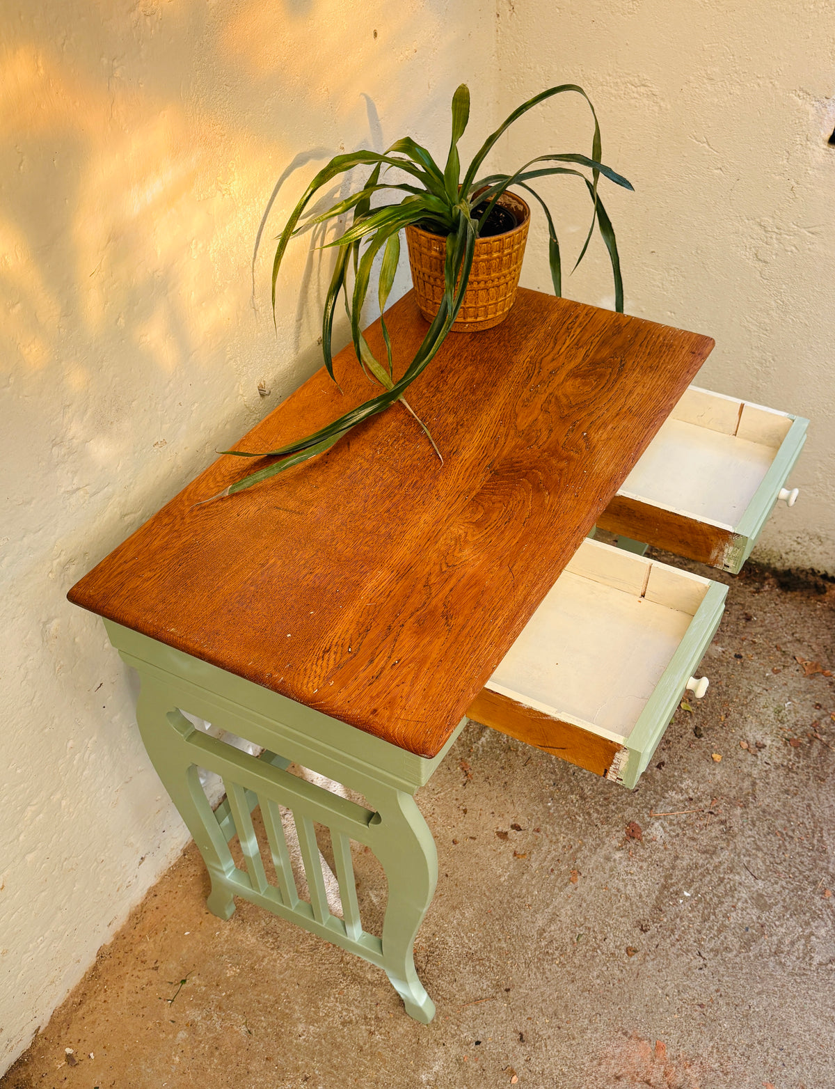 Table with two drawers