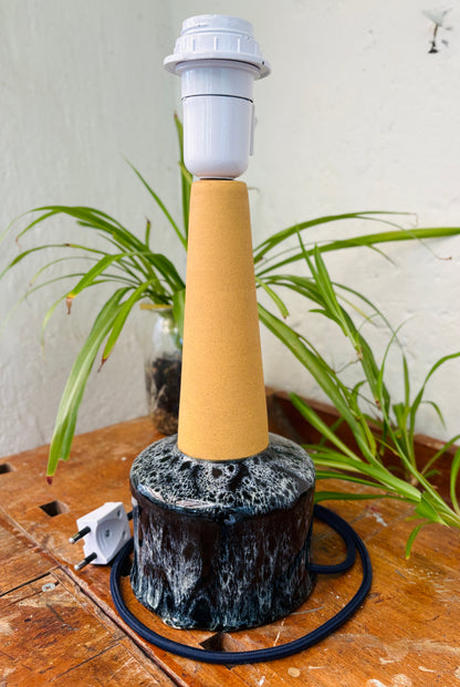 P. M. Keramik bordlampe i keramik