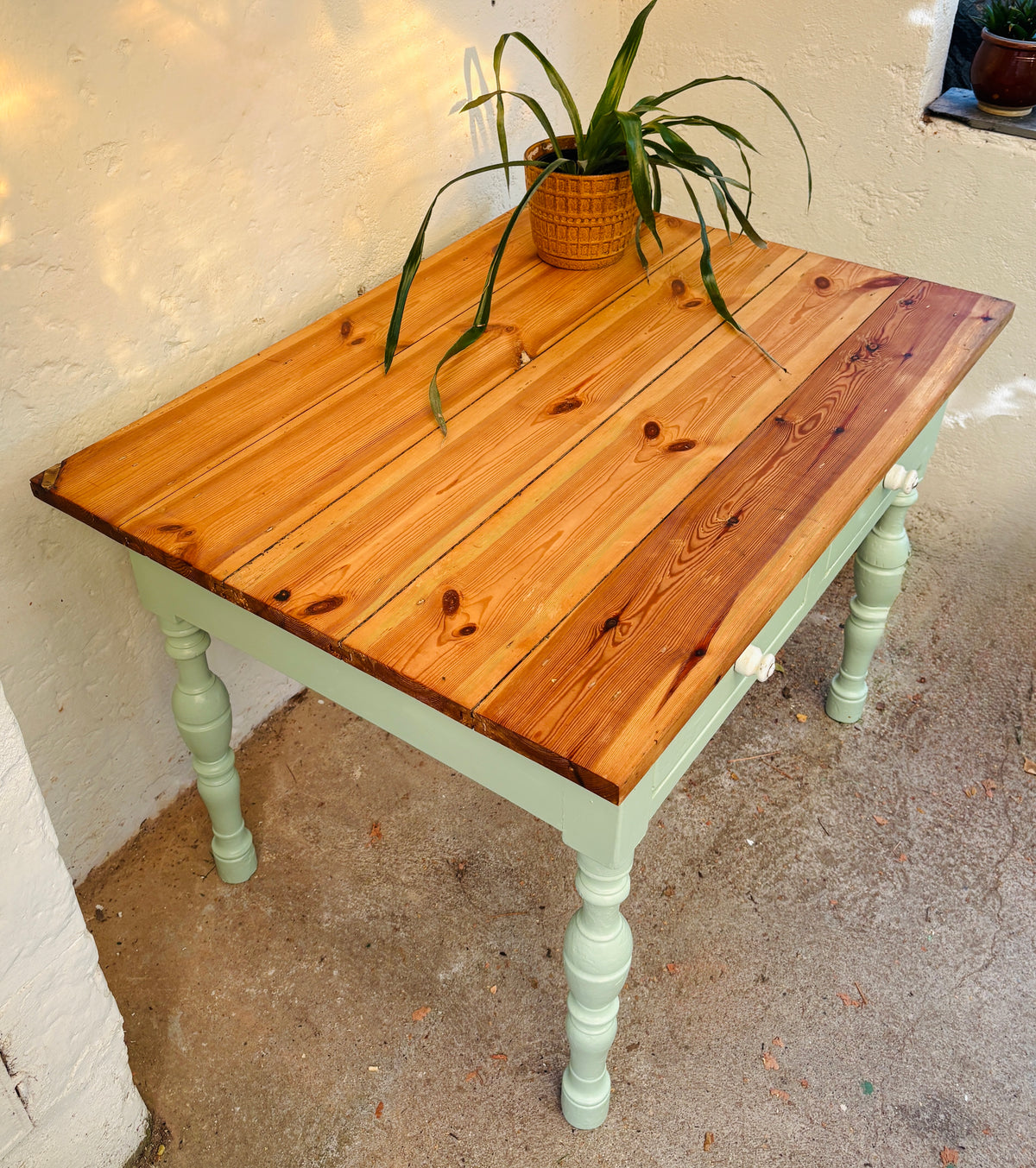 Table with drawers