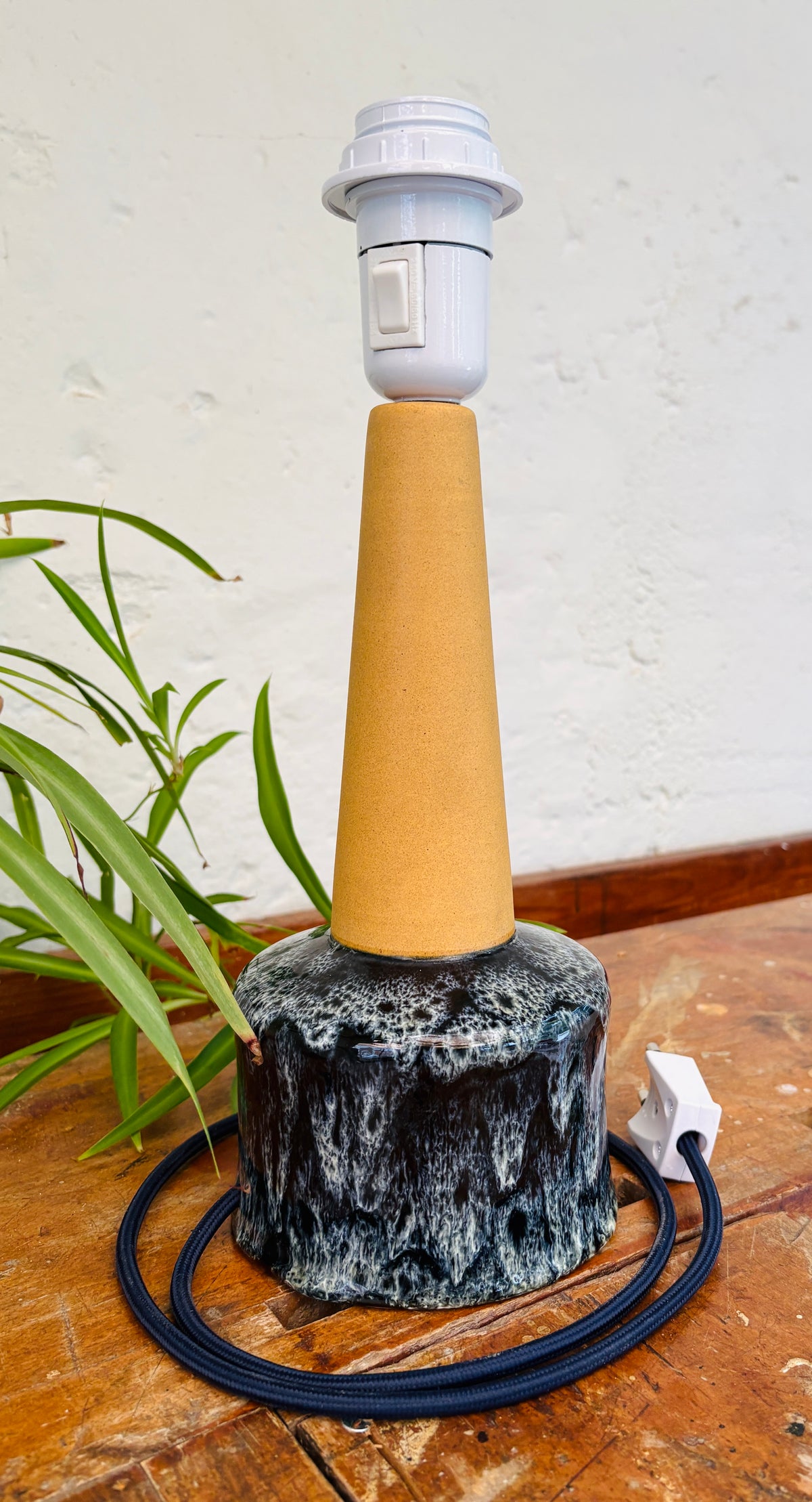 P. M. Keramik bordlampe i keramik