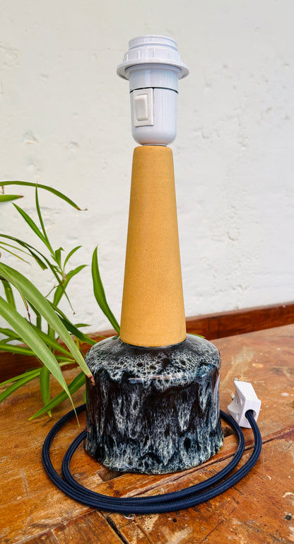 P. M. Keramik bordlampe i keramik
