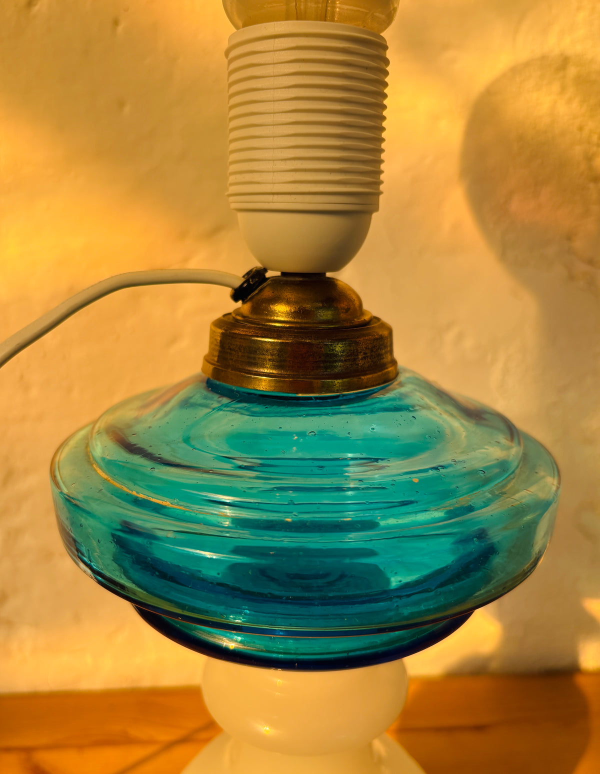 Bordlampe i opalineglas