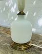 Gammel bordlampe i opalglas