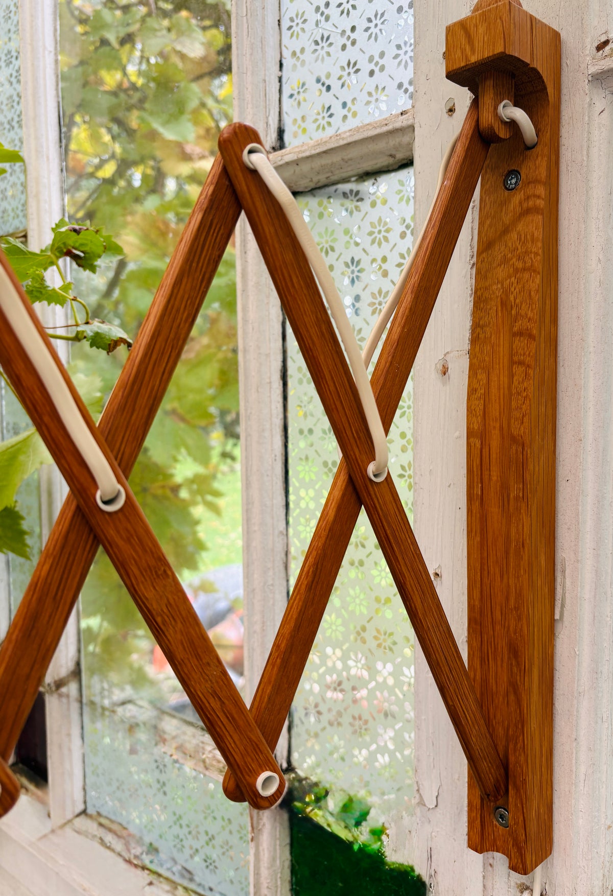 LE KLINT scissor lamp Model 332/34 in oak – WITHOUT shade