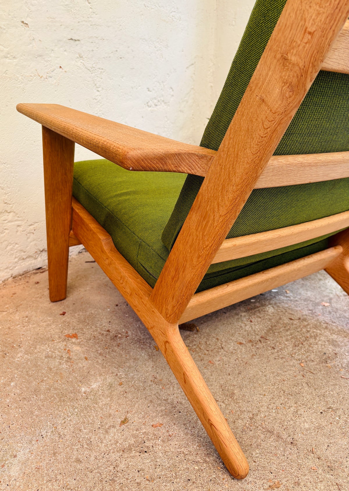 Hans J. Wegner GE 290A lænestol i eg