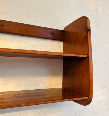 Wall-mounted shelf