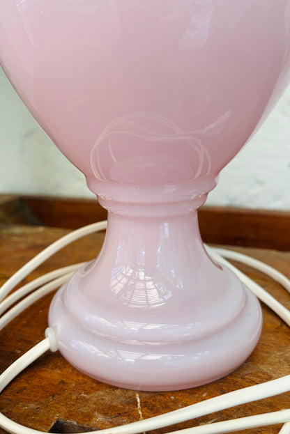 Holmegaard Florence table lamp in rose opal glass