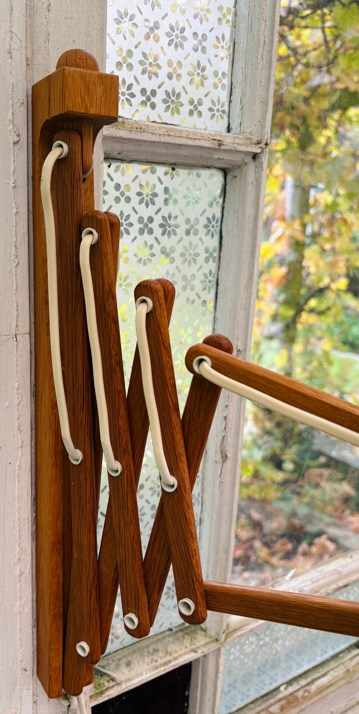 LE KLINT scissor lamp Model 332/34 in oak – WITHOUT shade