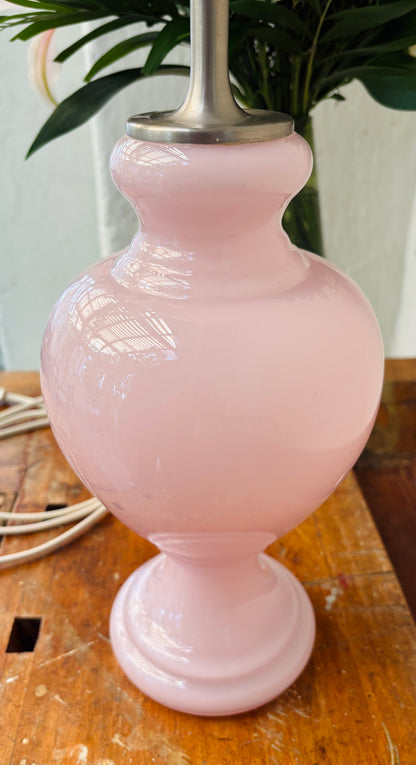 Holmegaard Florence table lamp in rose opal glass