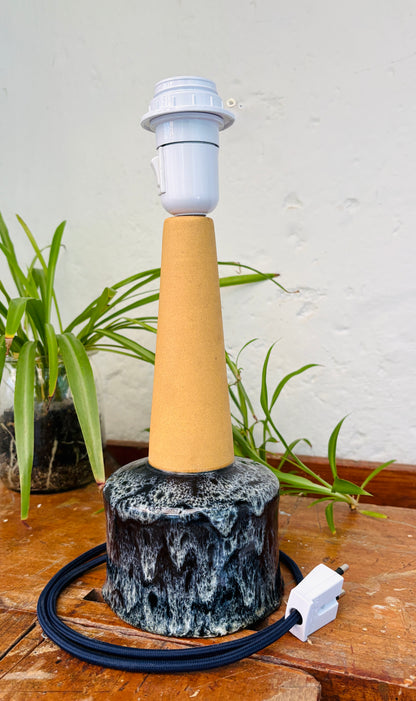 P. M. Keramik bordlampe i keramik