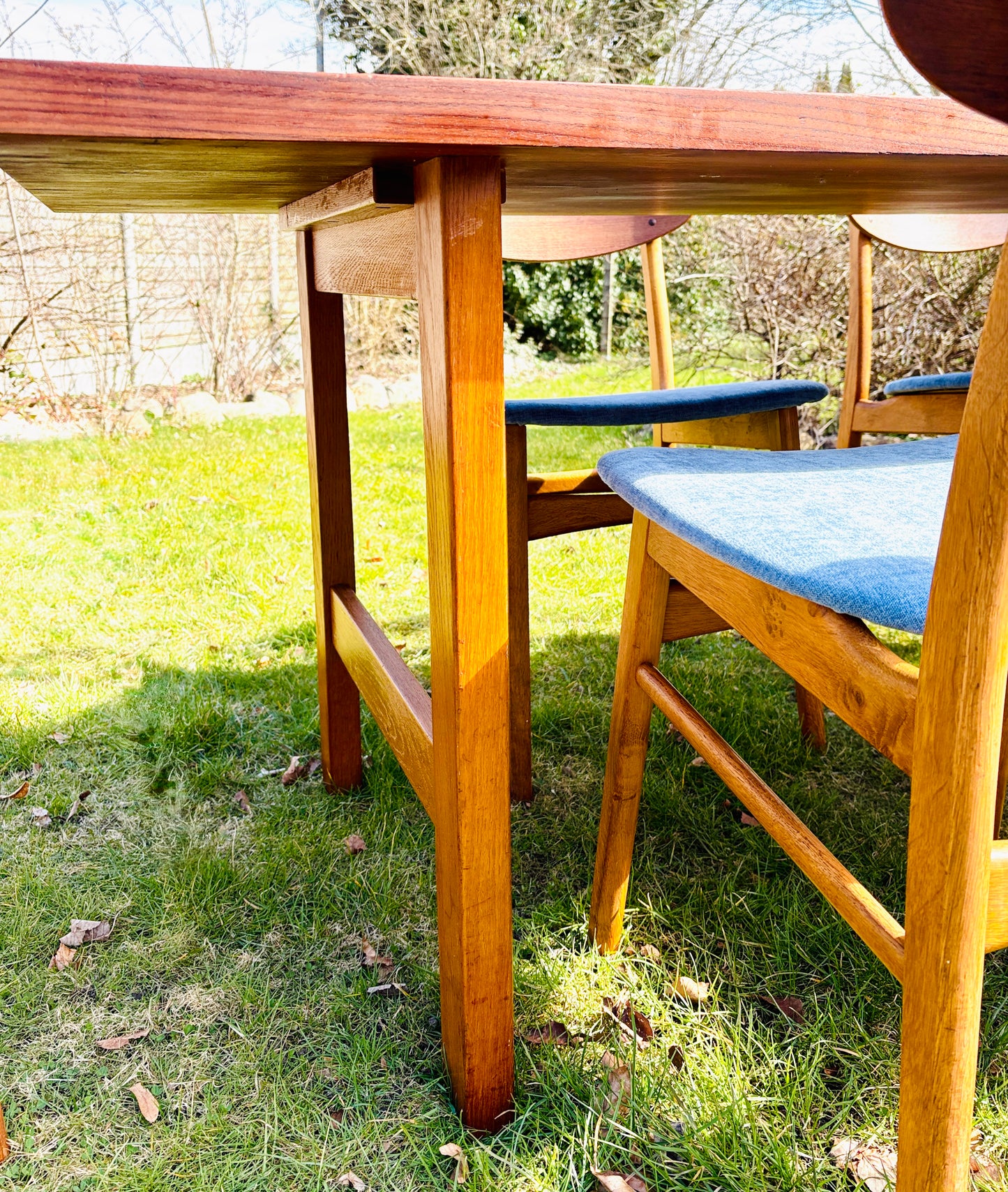Vintage spise/tegnebord i teak og eg