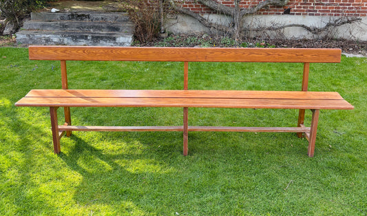 Forsamlingshusbænk massivt træ – 267,5 cm lang