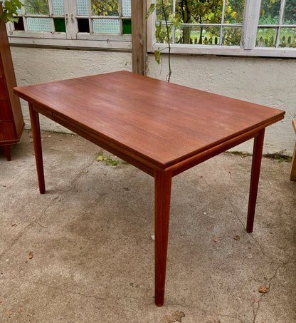 Teak spisebord med hollandsk udtræk