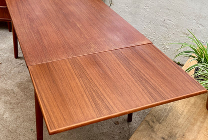 Teak spisebord med hollandsk udtræk