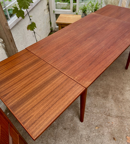 Teak spisebord med hollandsk udtræk