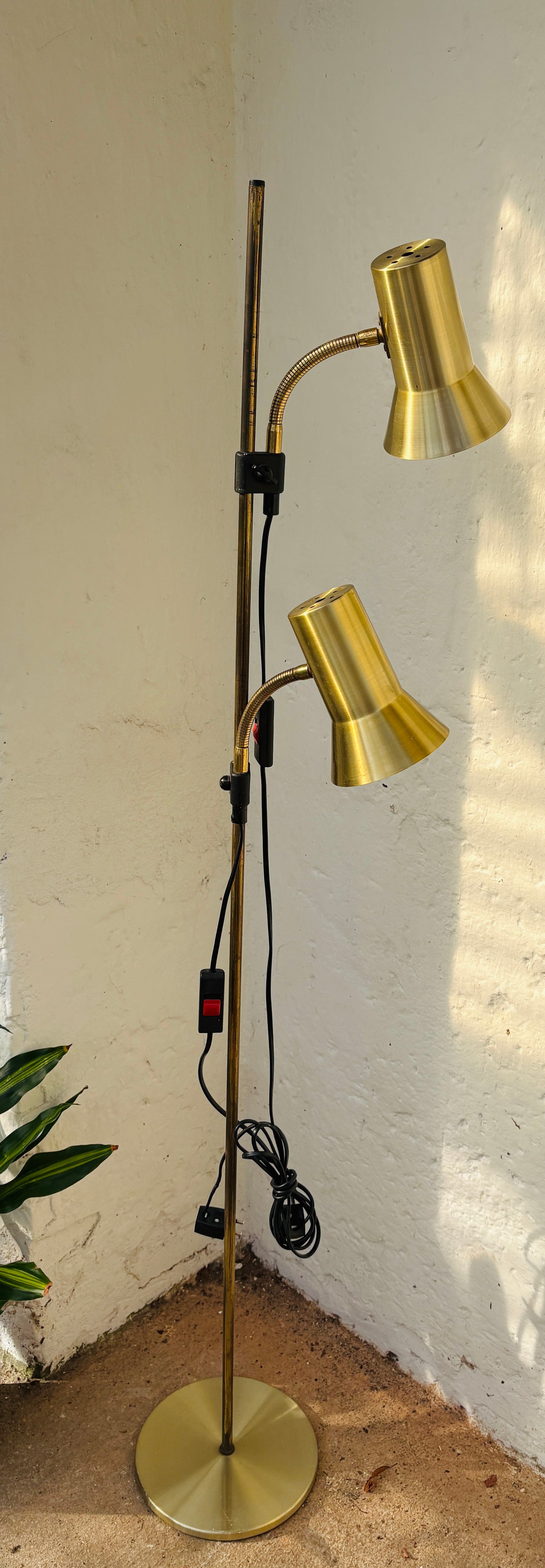 Vintage gulvlampe i klassisk dansk design