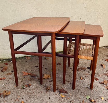 Sæt på tre indskudsborde i teak, dansk design fra 1960’erne