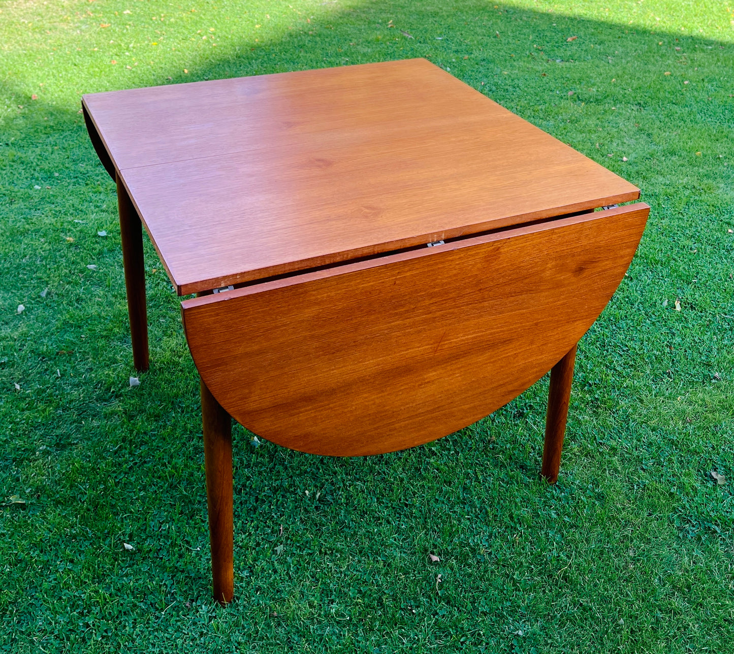 Spisebord i teak