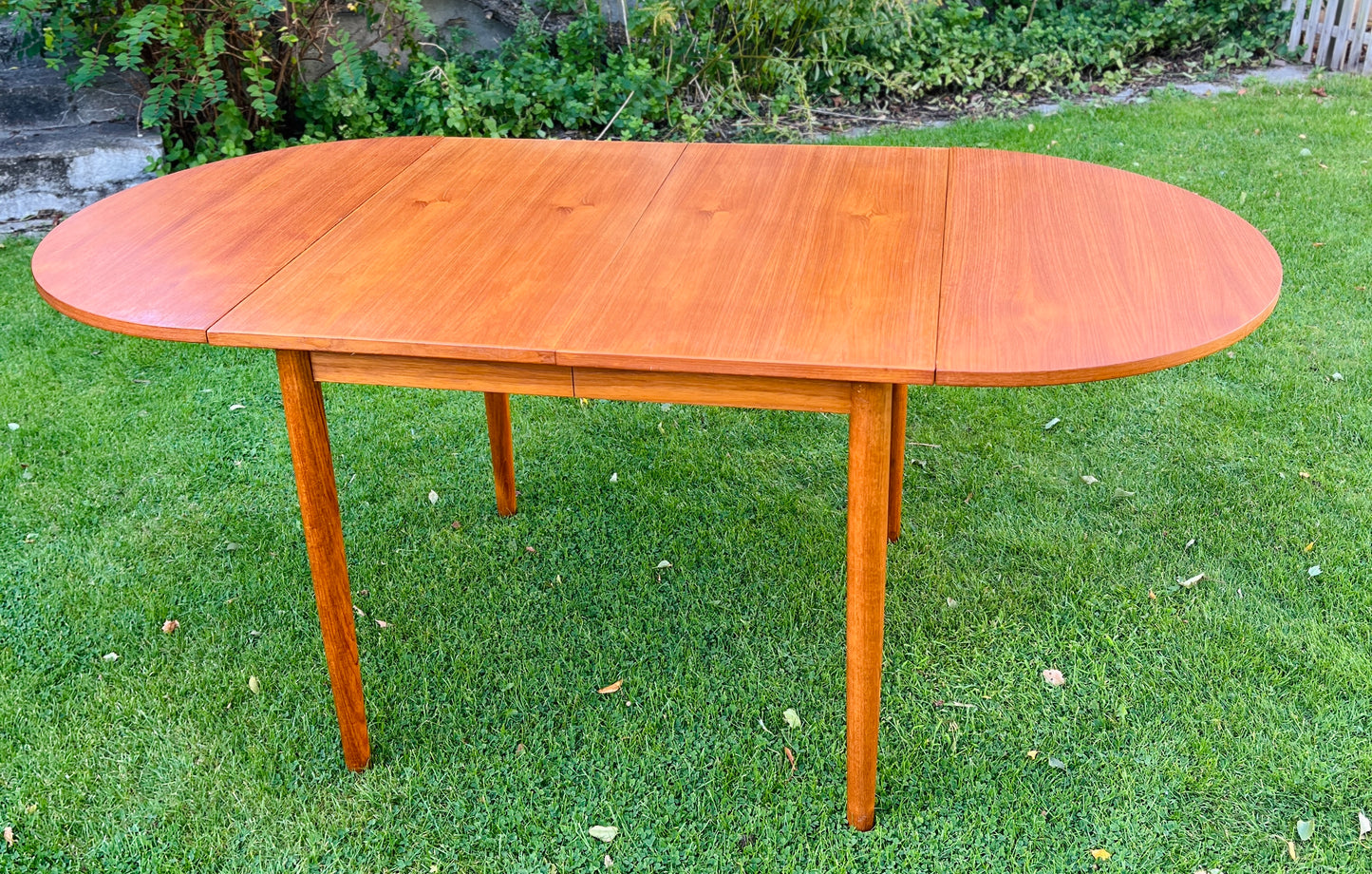 Spisebord i teak