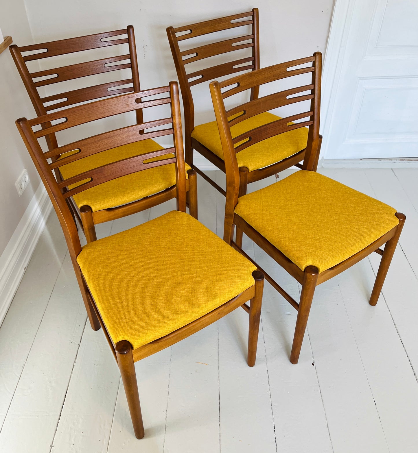 Farstrup Spisebordsstole – Model 219 (4 stk.)
