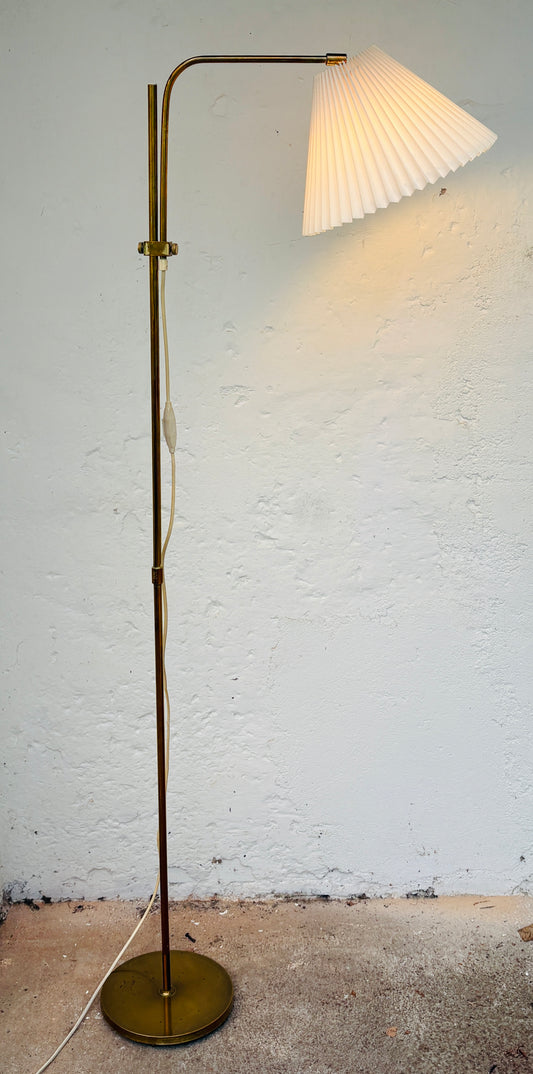 Vintage standerlampe i messing