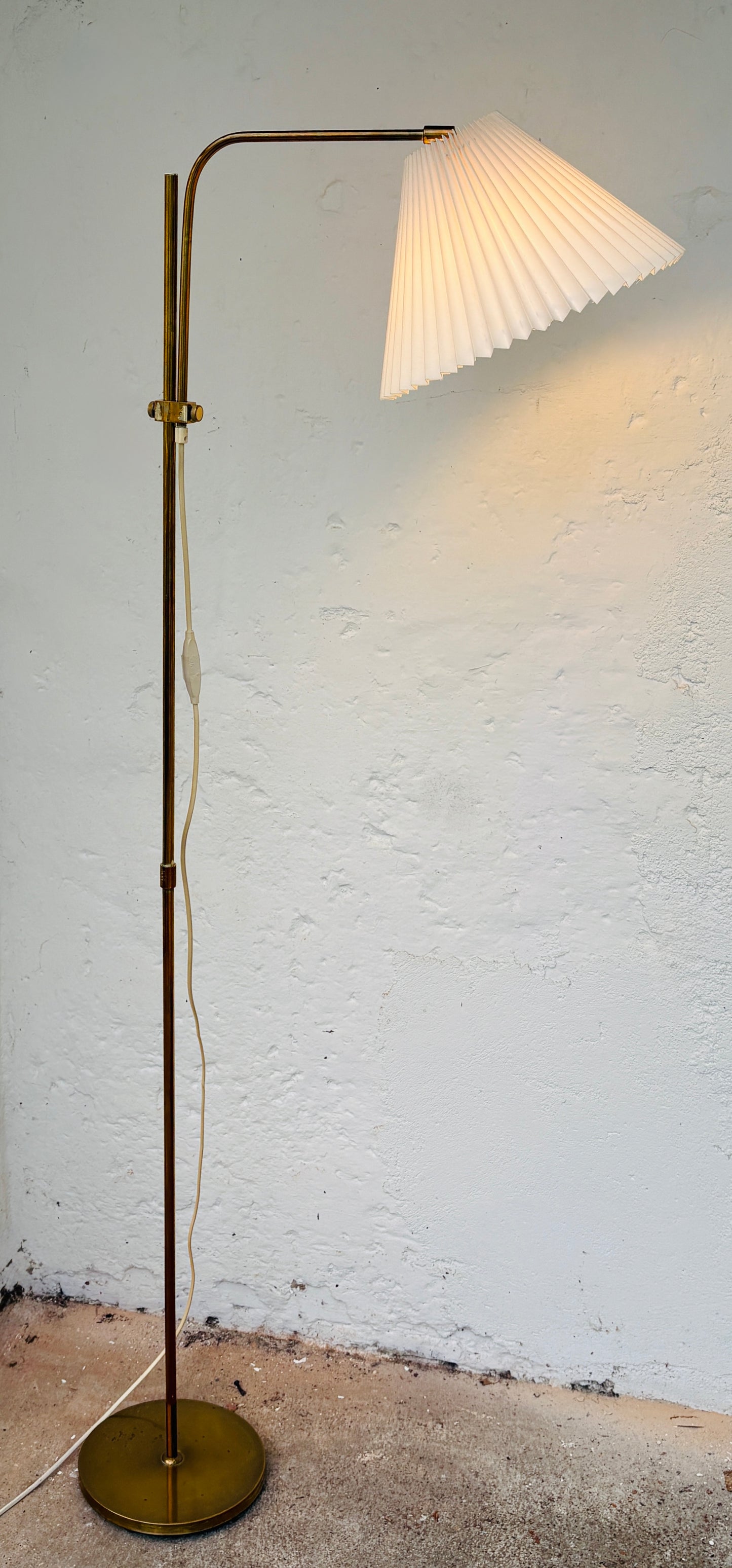 Vintage standerlampe i messing