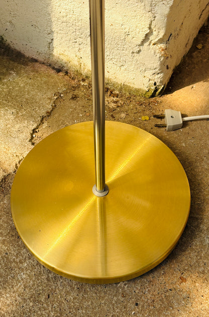 Retro standerlampe i messing og krom
