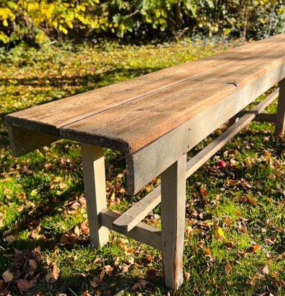 Gammel bænk i fyrretræ (2)