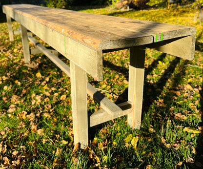 Gammel bænk i fyrretræ (1)